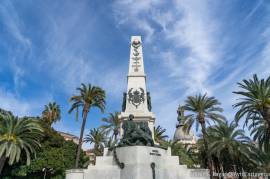 VISITA GUIADA HROES DE CAVITE: MONUMENTO, PLAZA E HITO. 